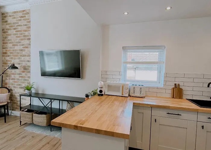 Eva Sands Apartment