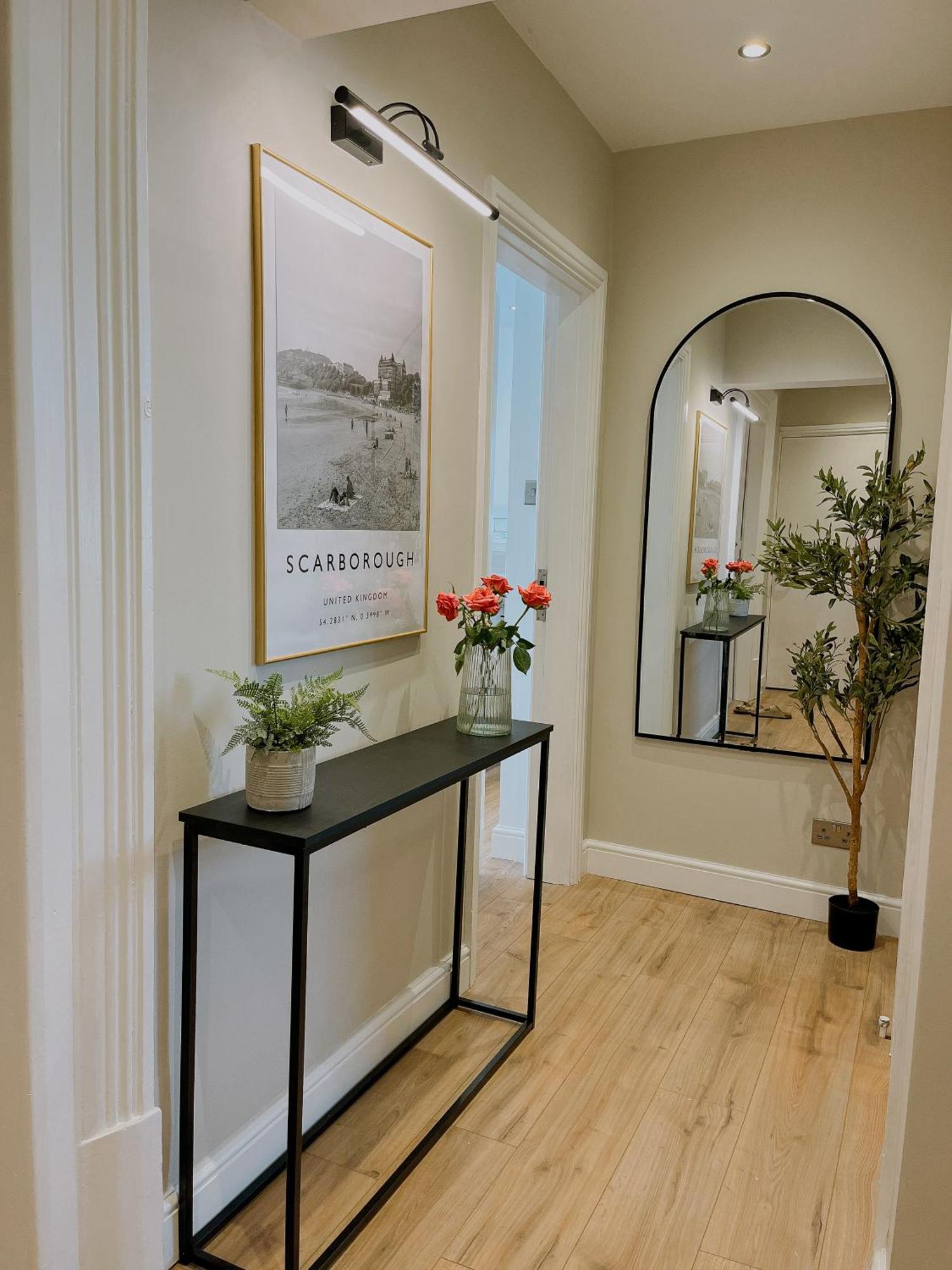Eva Sands Apartment *