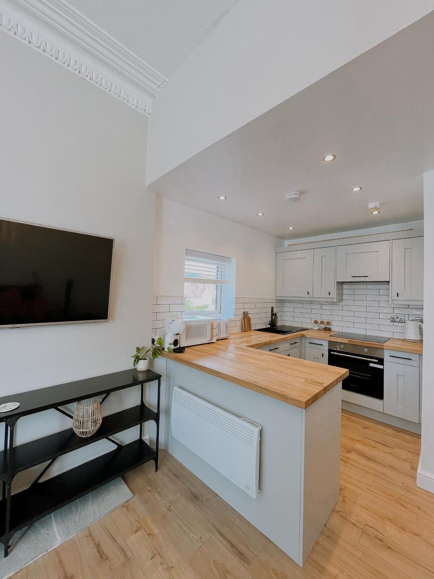 Eva Sands Apartment